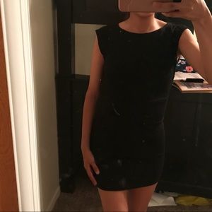 MINI BLACK DRESS